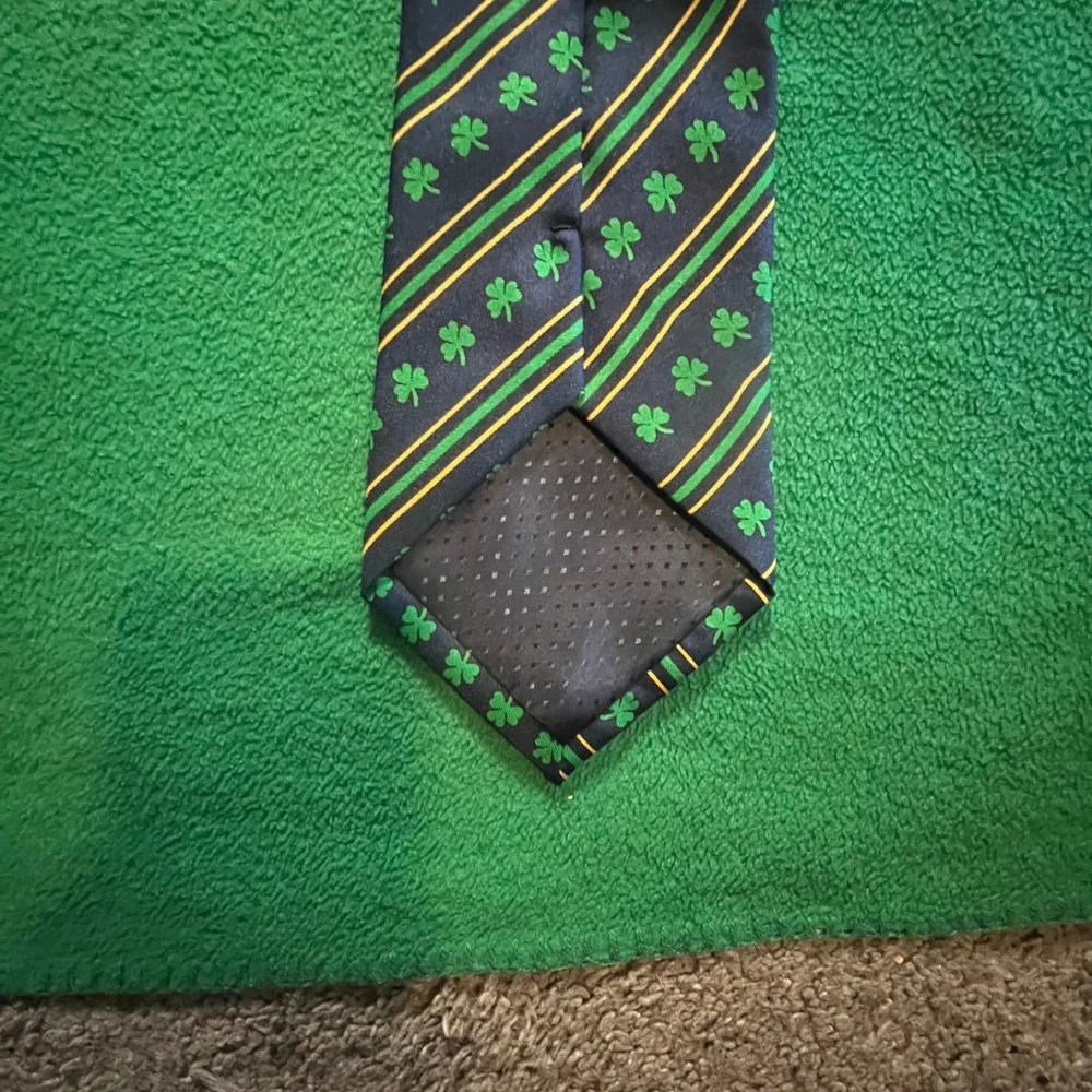 Mens Navy Blue Striped‎ Shamrock Tie Notre Dame Irish St. Patricks Day Green